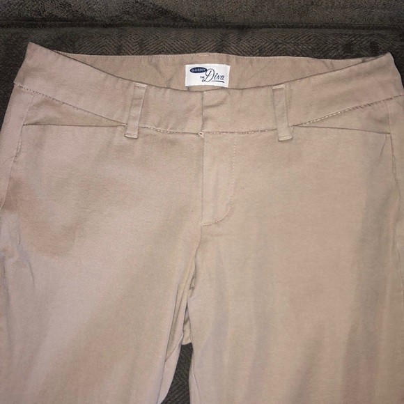 Old Navy “Diva” Cropped Khakis - Picture 2 of 4